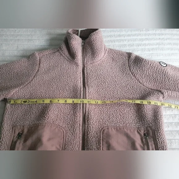 Vuori Jacket - Picture 10 of 12